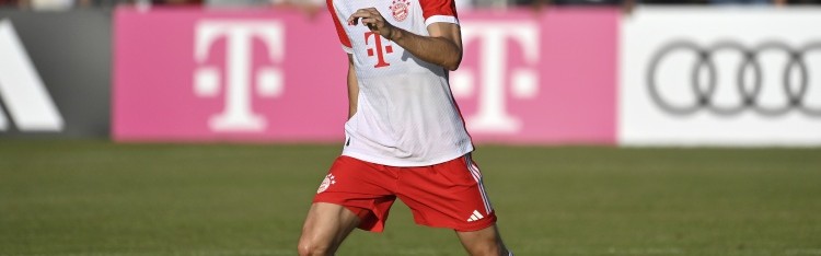 开云下载-记者：莱默尔脚踝有伤，但对阵多特依然带伤出战