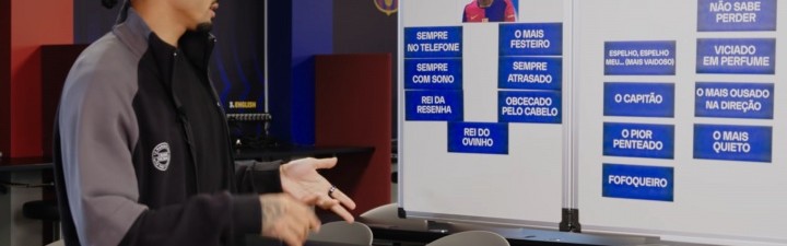 开云体育官网-毕竟18岁！拉菲尼亚：亚马尔玩手机到很晚才睡，总花几小时搞发型