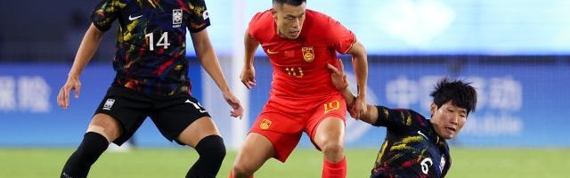 开云体育官网-【亚运】戴伟浚中柱 中国0比2韩国无缘四强